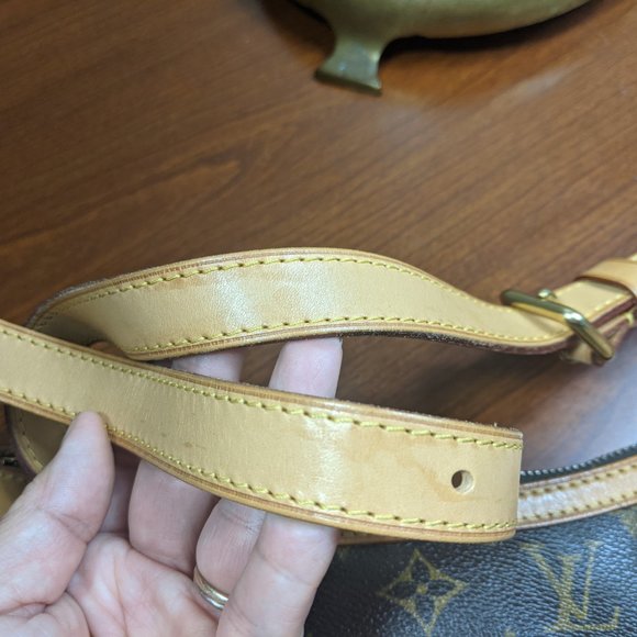 Auth Louis Vuitton Odeon Mm Monogram Canvas and Calf Leather Cross Body … - Picture 12 of 16